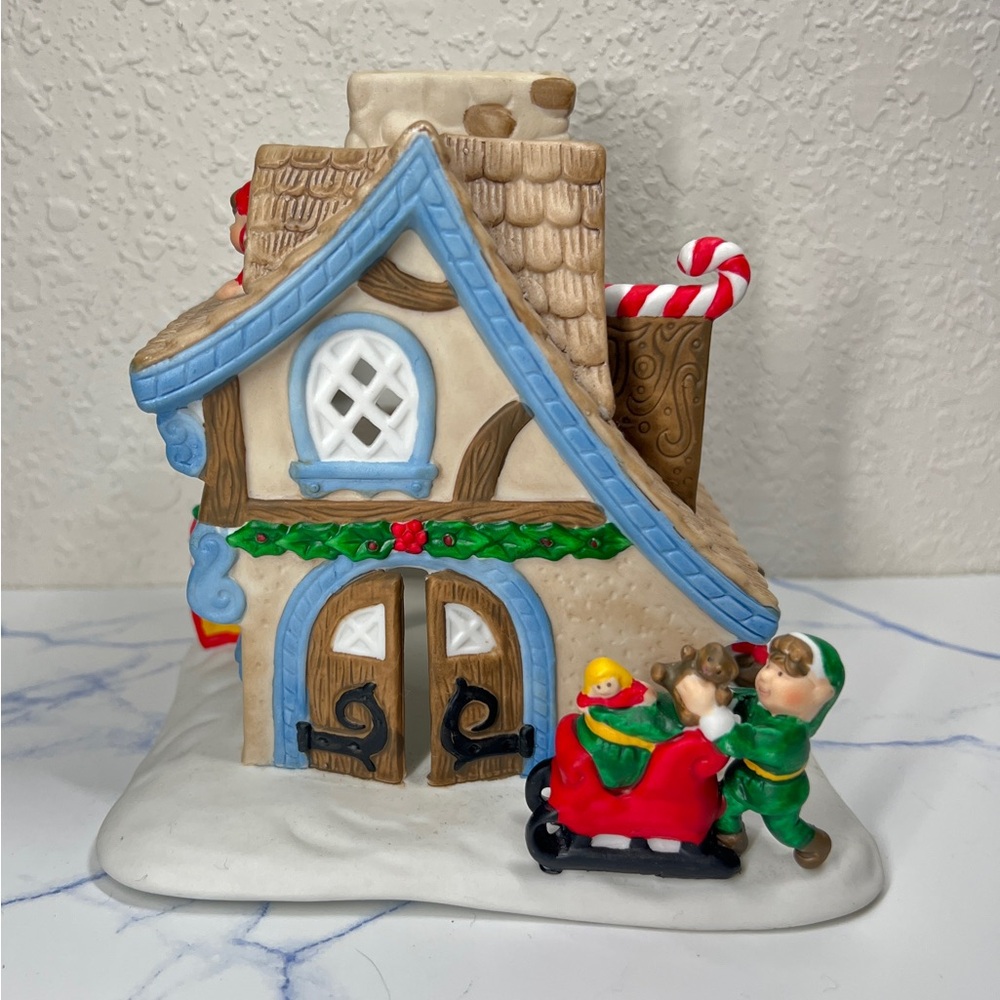 PARTYLITE Tealight Candle Holder Santa's Workshop Ceramic w/ 4 tea light candles